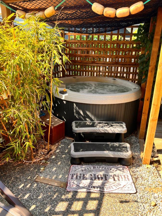 Seas The Day House 5 Star Hottub Pets Bbq Fire Premier Location Hotell Gibsons Exteriör bild
